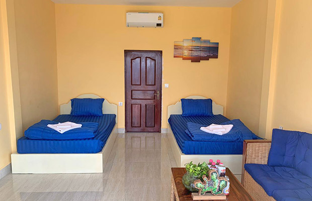 Double Twin Room with Seaview